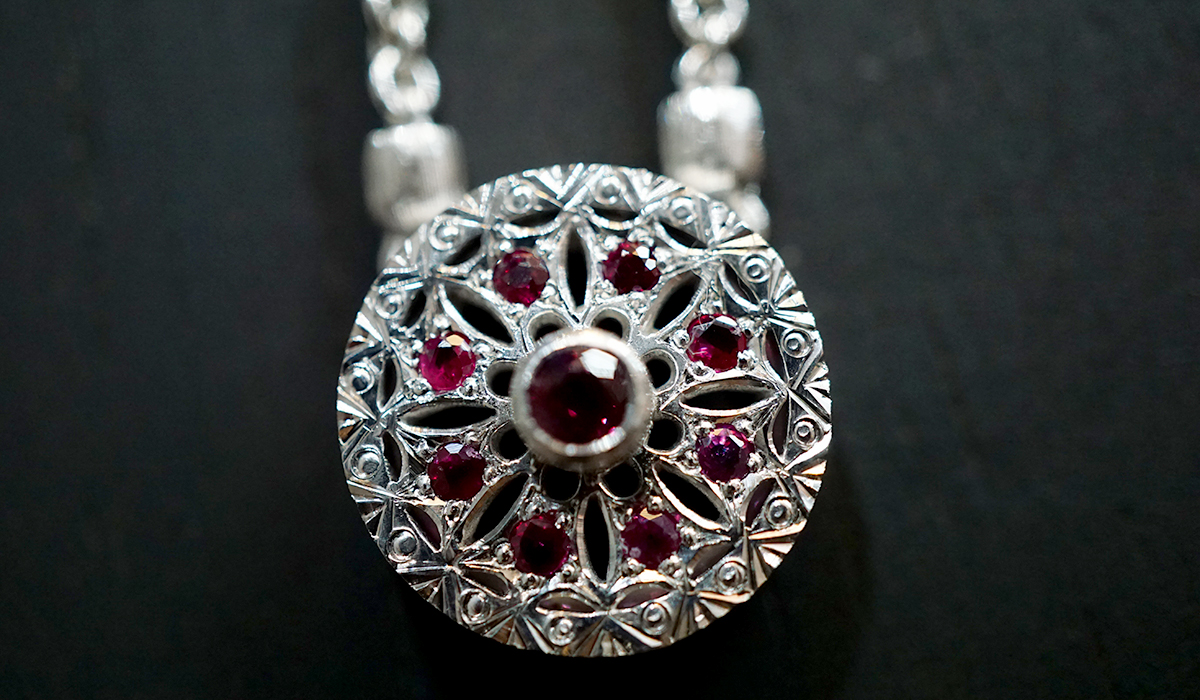 フィレンツェ彫り ルビーペンダント ジェムランド